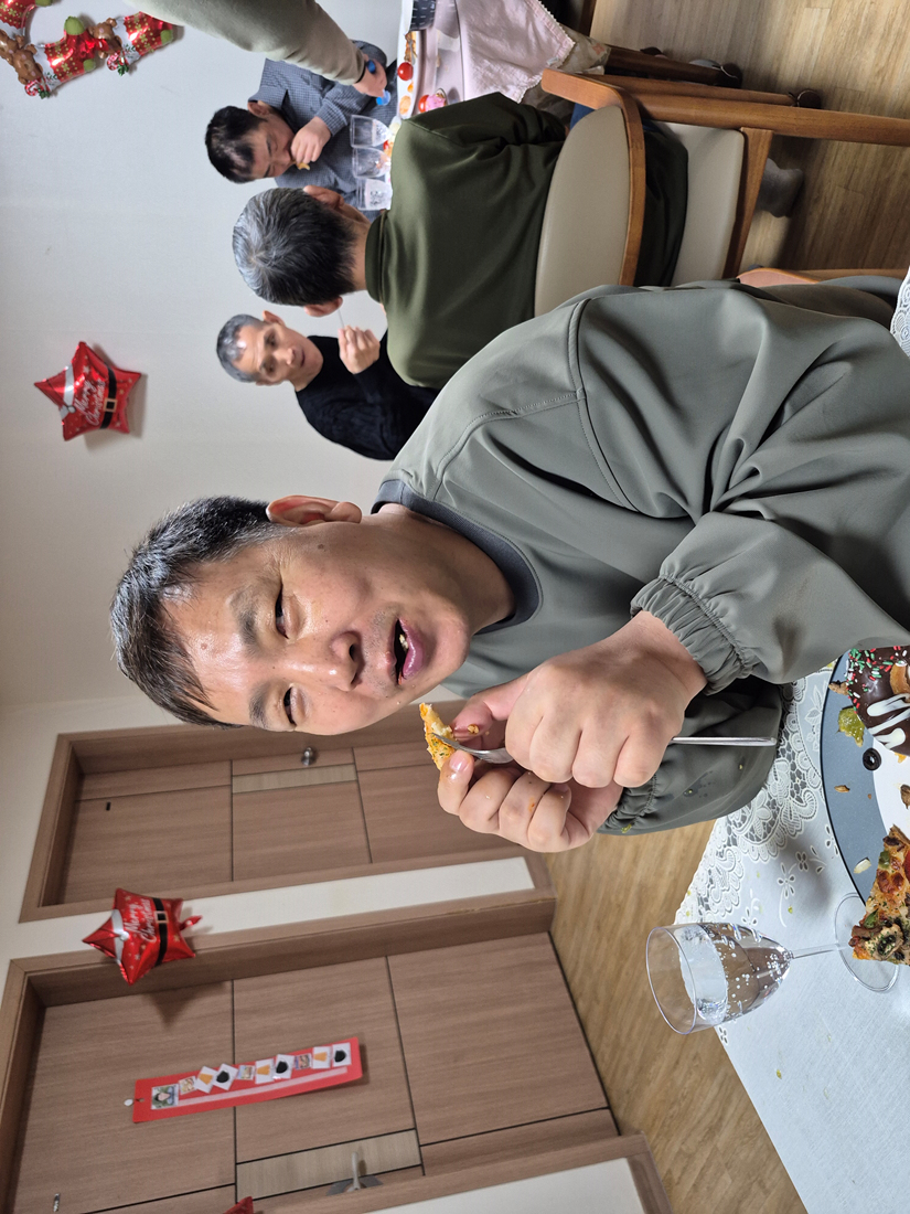 8eae0d214cbb566cdc73a0f25e98cc7b_1767102758_428.jpg 8eae0d214cbb566cdc73a0f25e98cc7b_1767102758_428.jpg